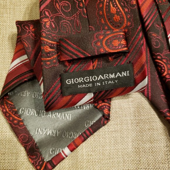 Giorgio Armani Necktie 60" x 3.75" - Picture 5 of 5